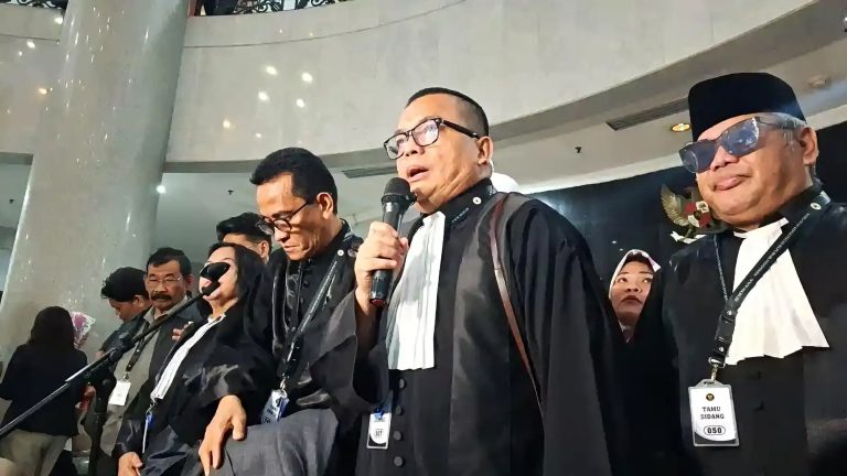 Putusan MK Tak Bisa Diabaikan, Langkah Denny Indrayana ke DPR Harus Berpijak pada Konstitusi